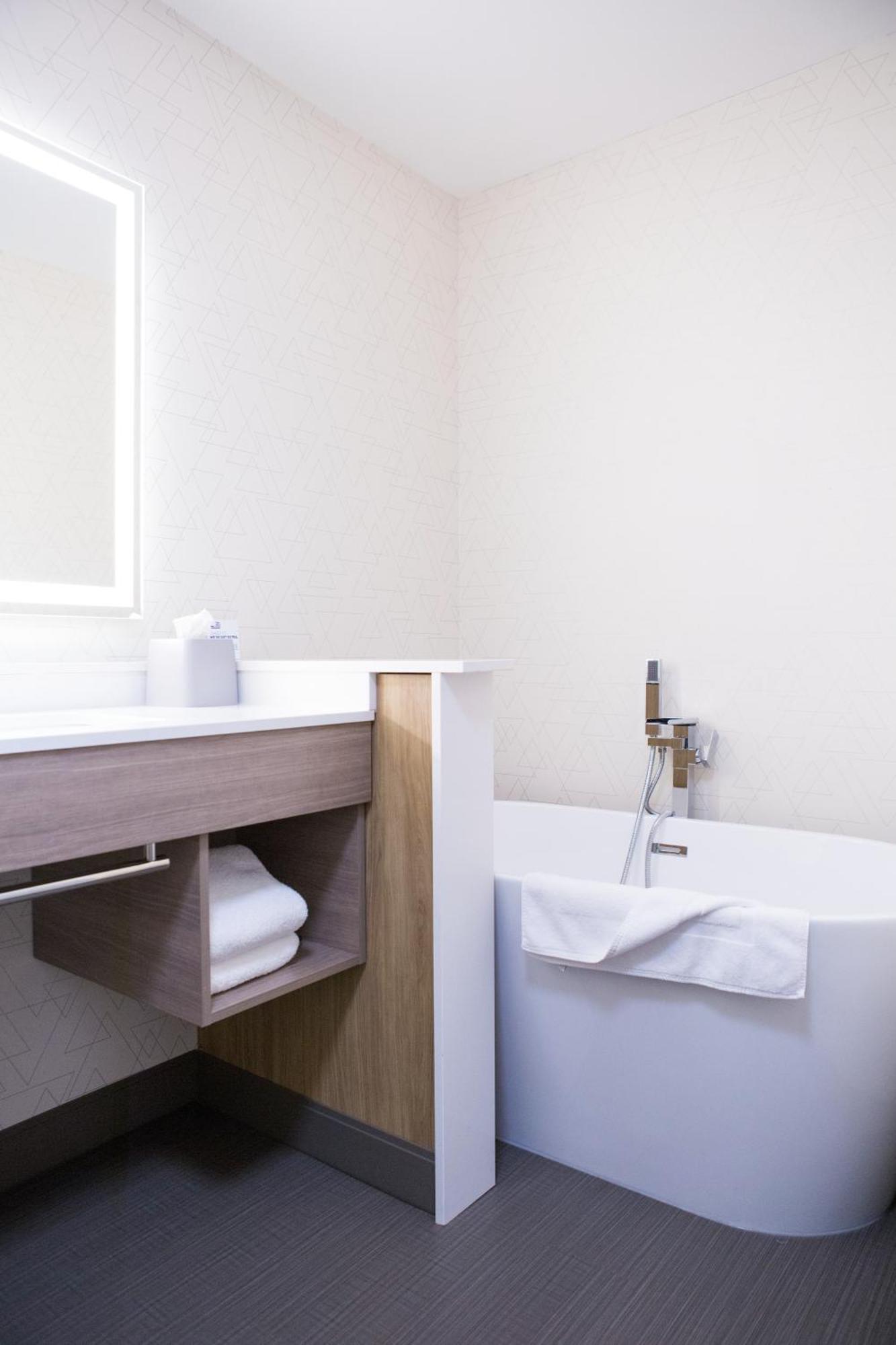 Holiday Inn Express & Suites Prince Albert - South By Ihg Esterno foto